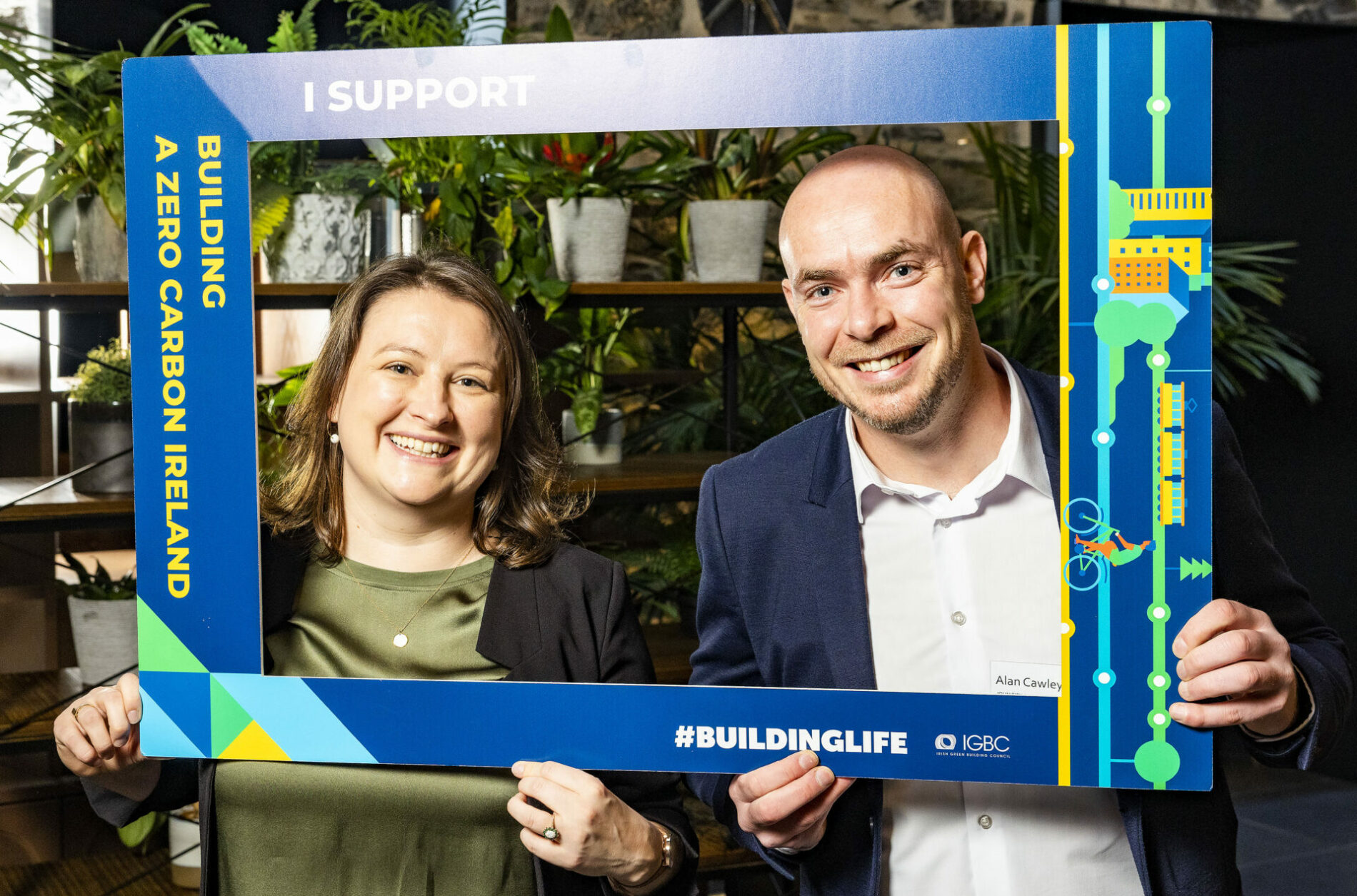 Susie Crawford, ESG Manager, Cairn Homes PLC and Alan Cawley, Senior Sustainability Manager, John Sisk & Son, at the launch of the IGBC ‘Roadmap to decarbonise Ireland’s construction and built environment sector’